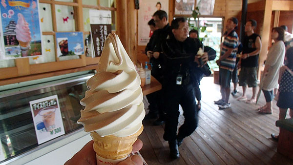 千本松牧場のソフトクリーム